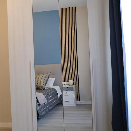 Sara's - Modern Near Metro, Perfect For Families And Groups In Appartamento Roma