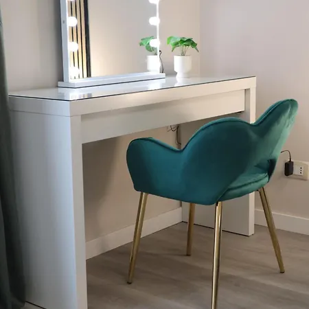 Sara's - Modern Near Metro, Perfect For Families And Groups In Roma