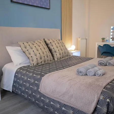 Appartamento Sara's - Modern Near Metro, Perfect For Families And Groups In