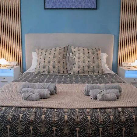 Appartamento Sara's - Modern Near Metro, Perfect For Families And Groups In