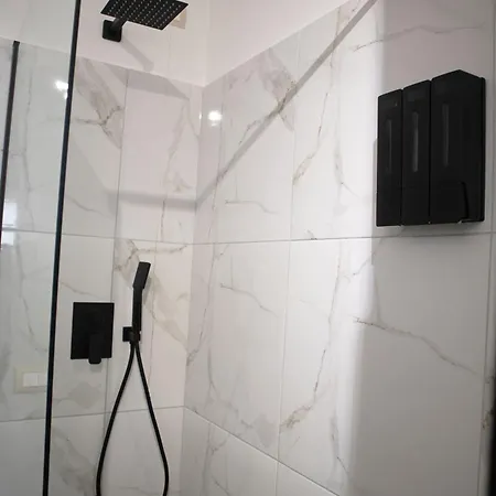 Sara's - Modern Near Metro, Perfect For Families And Groups In * Roma