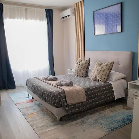 Sara's - Modern Near Metro, Perfect For Families And Groups In * Rom