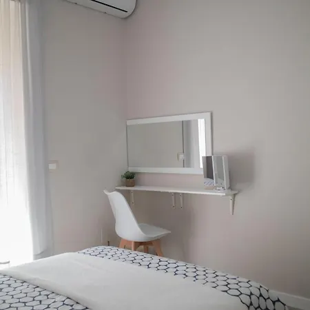 Apartment Sara's - Modern Near Metro, Perfect For Families And Groups In Rome