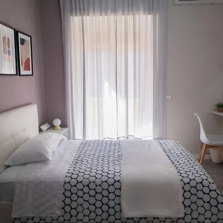 Sara's - Modern Near Metro, Perfect For Families And Groups In *