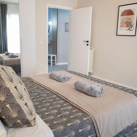Sara's - Modern Near Metro, Perfect For Families And Groups In Apartment Rome